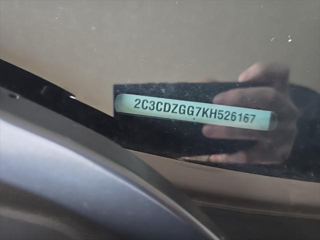 2019 dodge challenger sxt