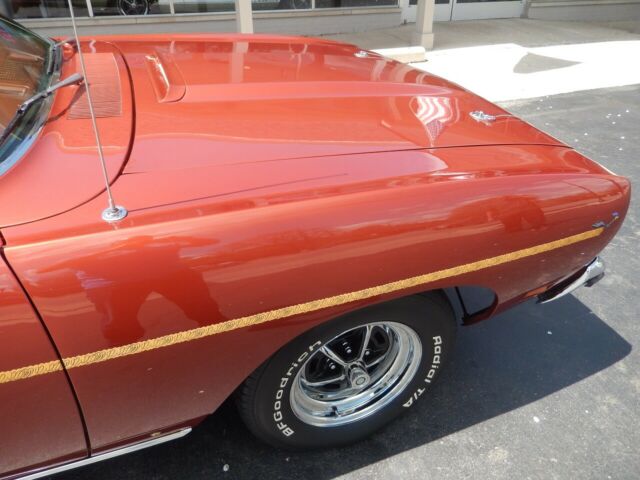 1970 plymouth road runner match#s 383 pistol grip 4 speed