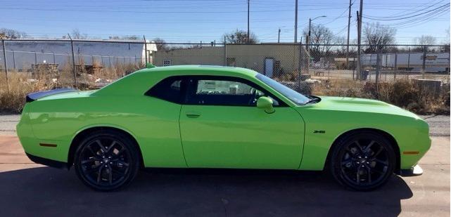 2023 dodge challenger r/t