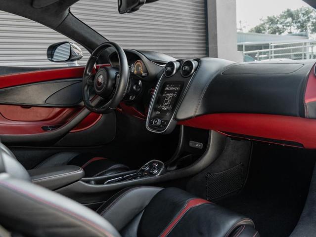 2017 mclaren 570gt base