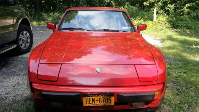 1984 porsche 944, runs like the wind,stops on a dime! well cared for