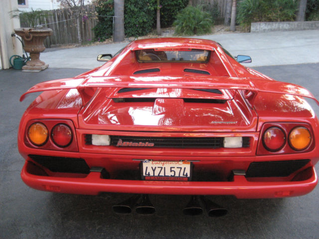 1992 lamborghini diablo 9,424 original miles !!