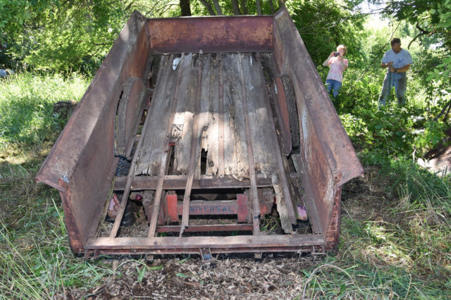 1946 chevrolet long bed pick up truck with universal dump system