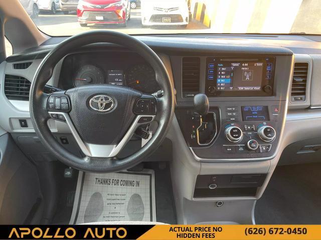2016 toyota sienna le
