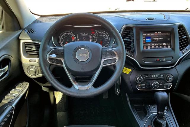 2020 jeep cherokee latitude