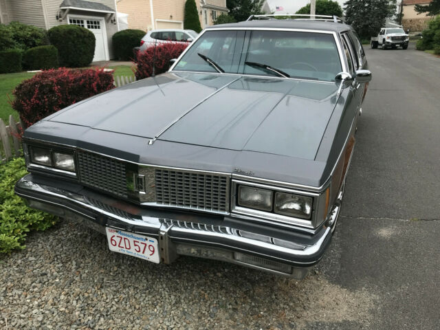 1988 oldsmobile custom cruiser station wagon wood panel 9 pass 97k