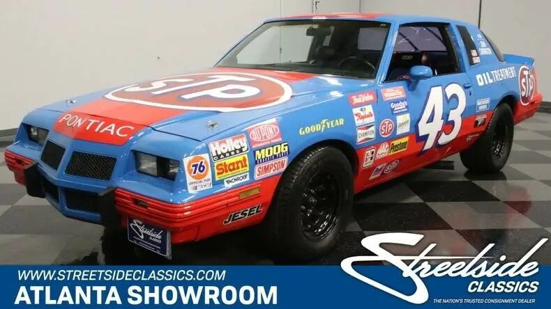 classic vintage chrome richard petty tribute race car 305 v8 auto transmission