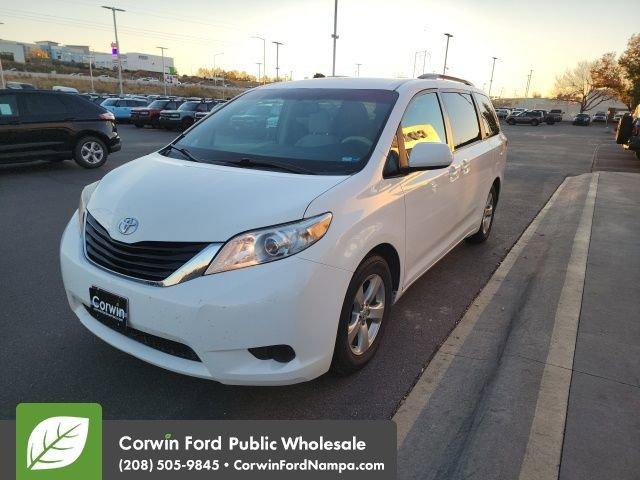 2013 toyota sienna l