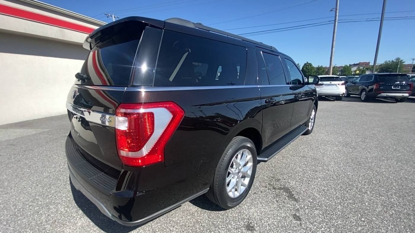 2021 ford expedition max xlt
