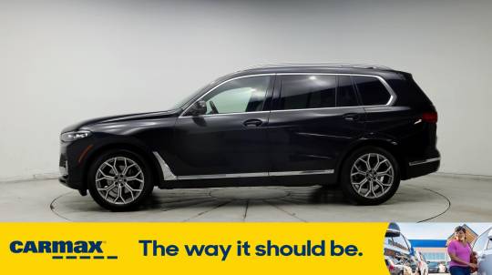 2021 BMW X7