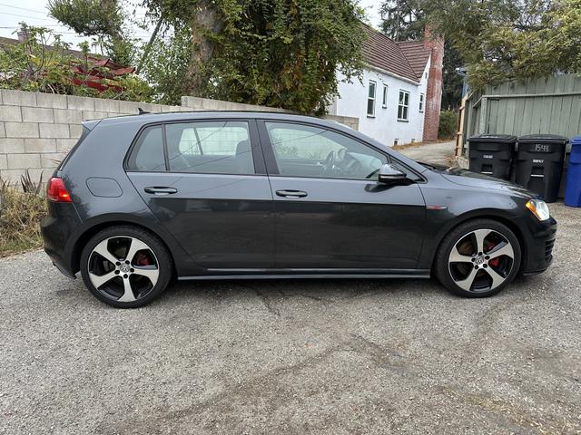 2017 volkswagen golf gti s 4-door