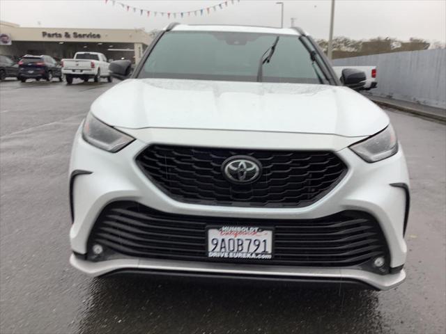 2022 toyota highlander xse