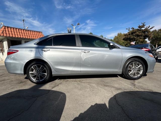 2017 toyota camry se