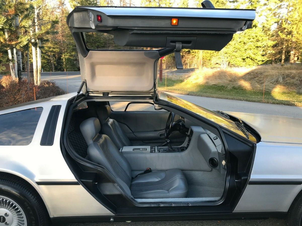 1981 delorean dmc-12 1 owner 2,042 actual original mile time capsule like new