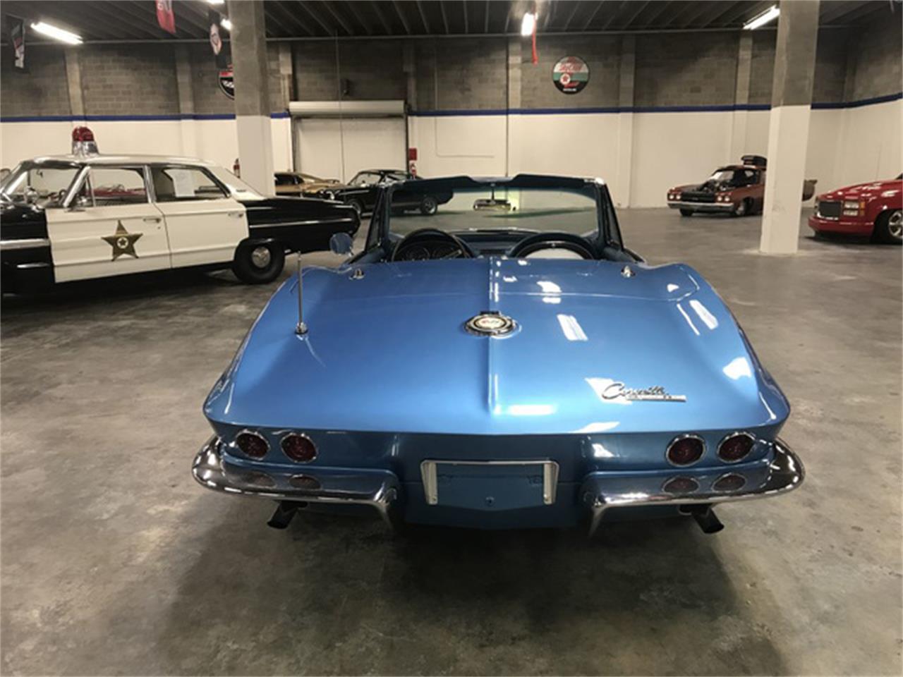 1965 chevrolet corvette stingray