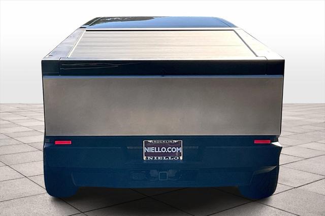 2024 tesla cybertruck all-wheel drive