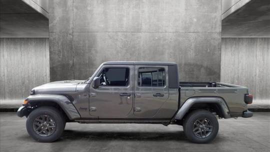 2024 Jeep Gladiator