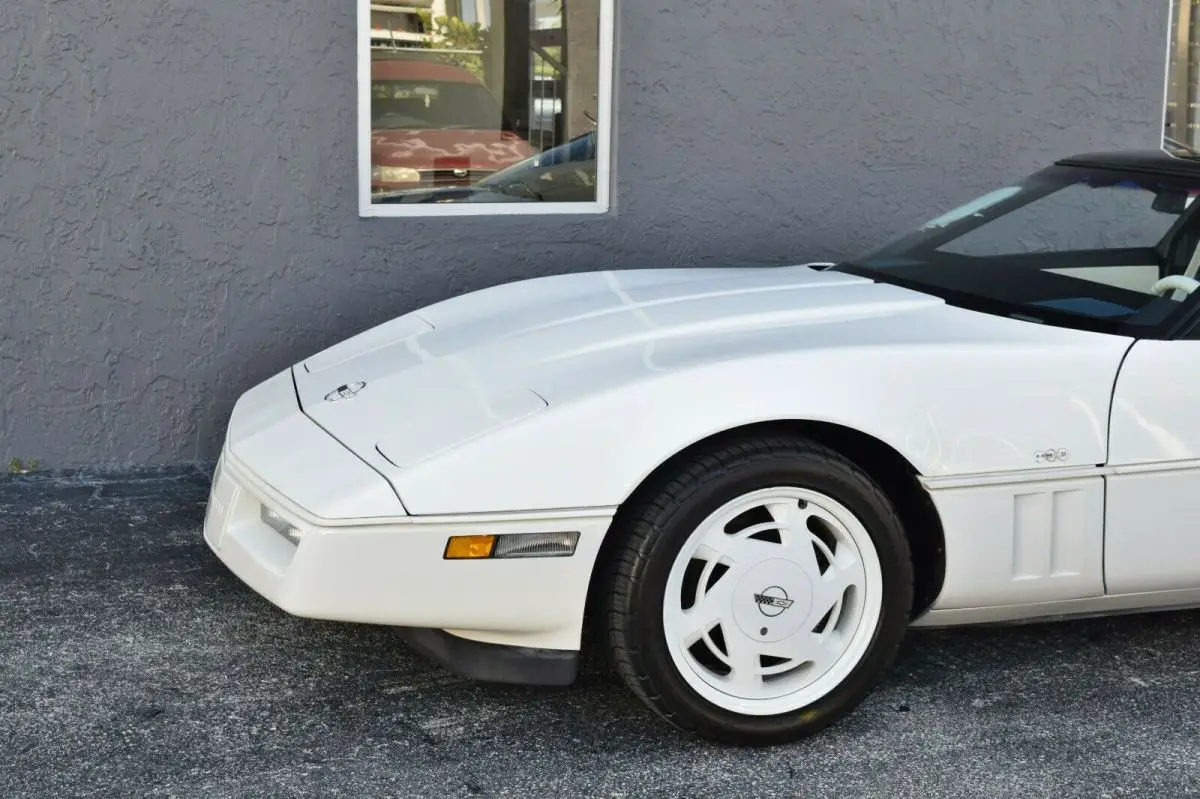 only 6287 miles- collector quality- rare 4+ 3 manual gearbox- fully documented