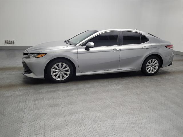 2019 toyota camry le