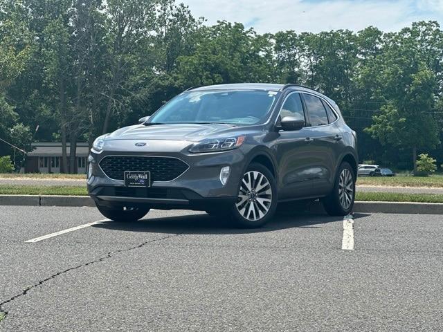 2022 ford escape titanium