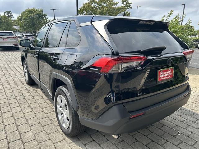 2023 toyota rav4 le