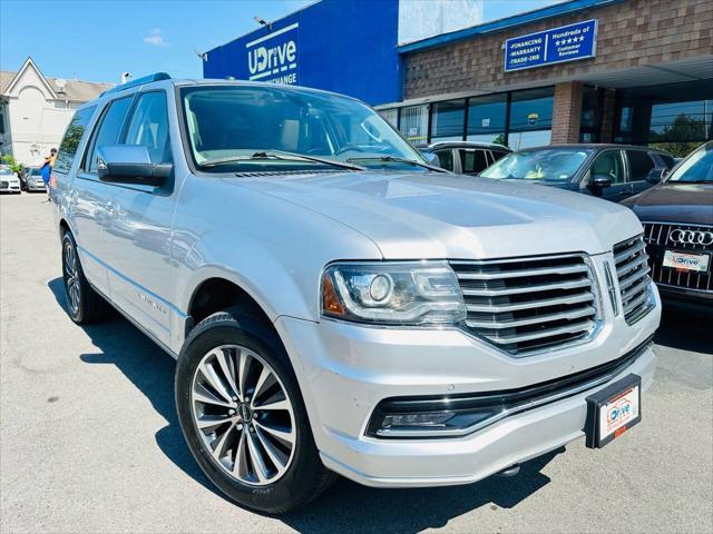 2015 lincoln navigator base