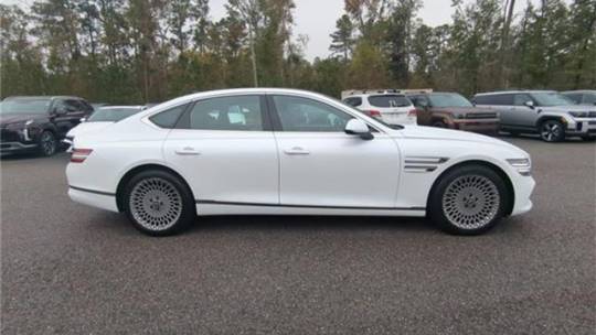 2022 Genesis G80