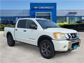 2015 Nissan Titan sv