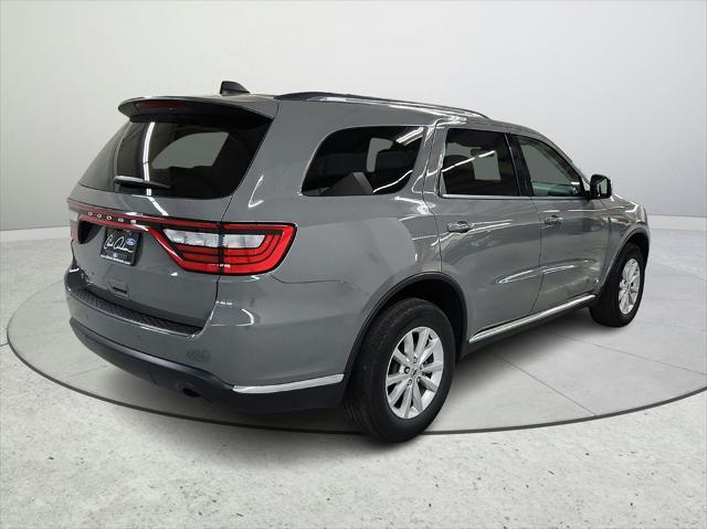 2022 dodge durango sxt awd