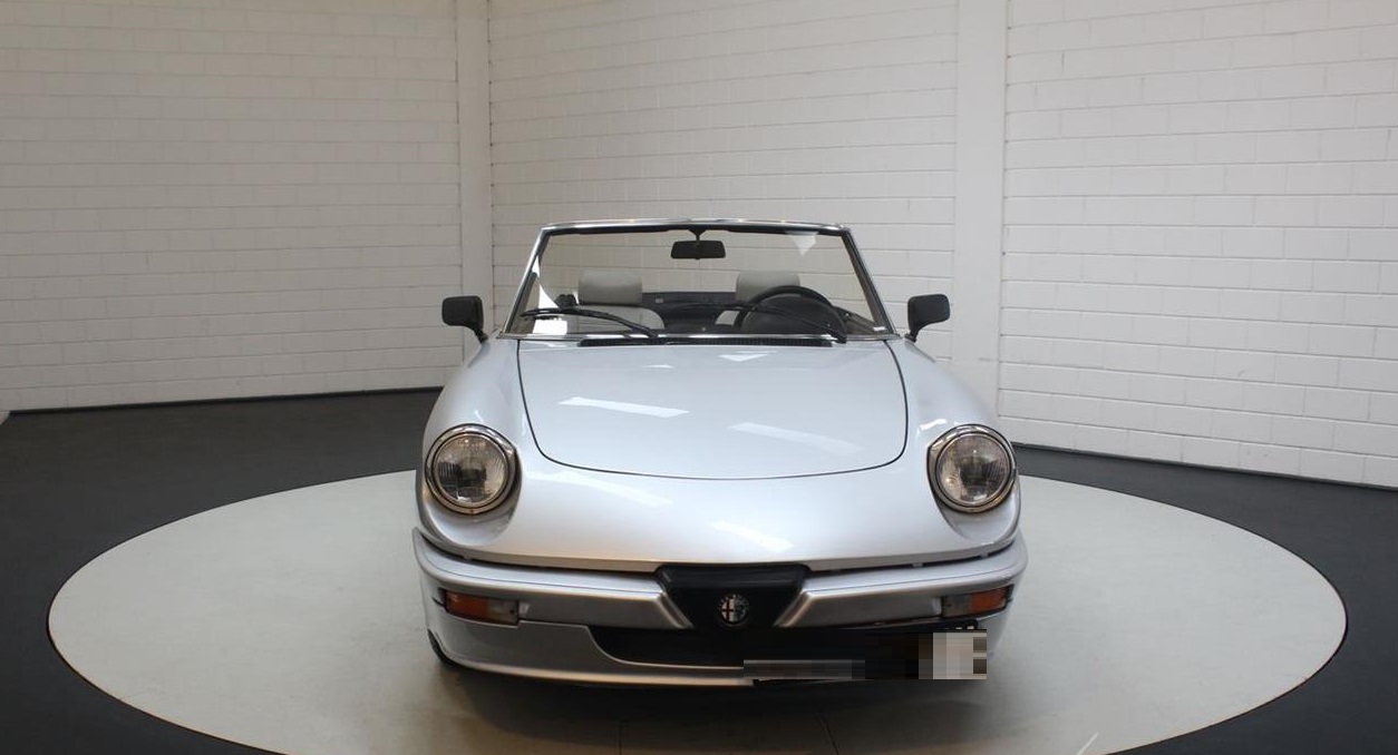 1986 alfa romeo spider