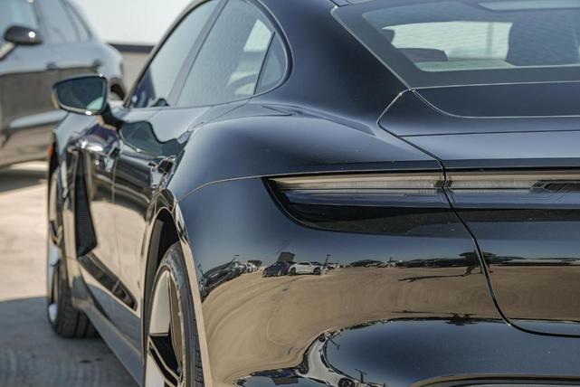 2024 porsche taycan 4s