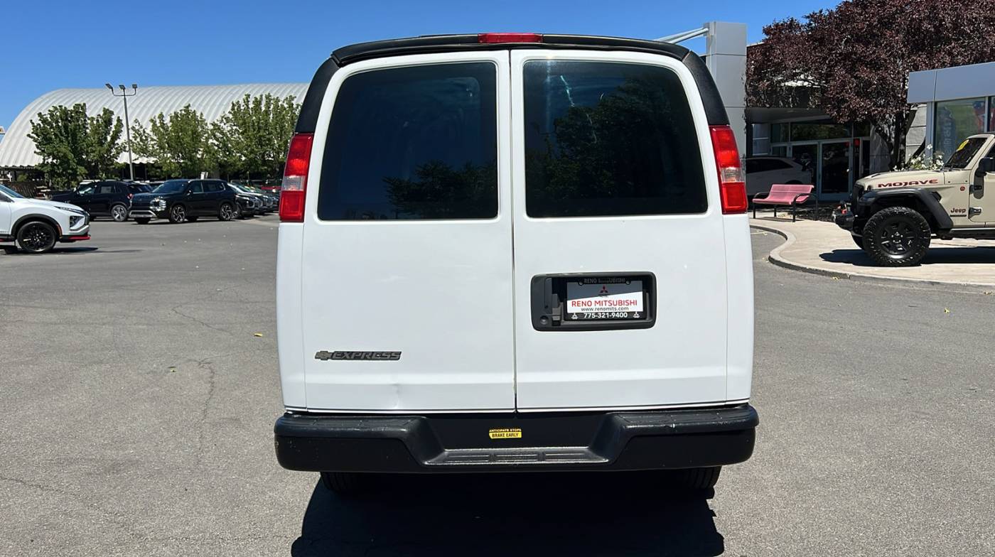 2018 chevrolet express 2500