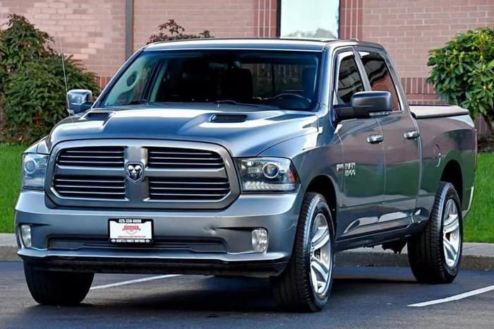 2013 ram 1500 crew cab sport pickup 4d 6 1/3 ft in lynnwood, washington