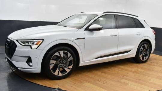 2022 Audi e-tron