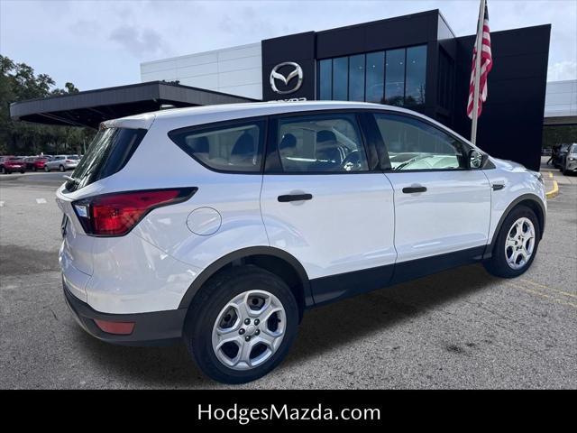 2019 ford escape s