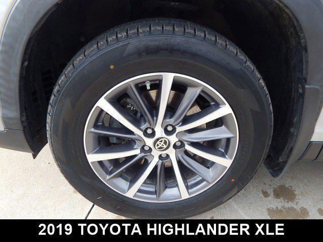 2019 toyota highlander xle