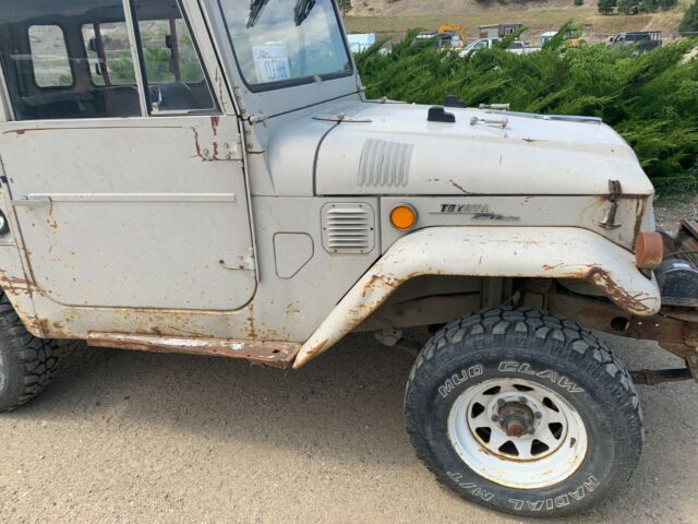 1969 toyota fj40 landcruiser | strong runner | 4 wheel disc brake conversion