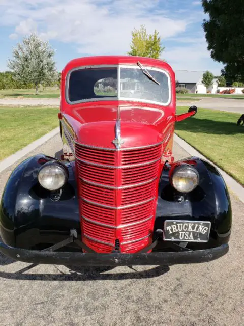 1940 international d2 restored truck, title, runs
