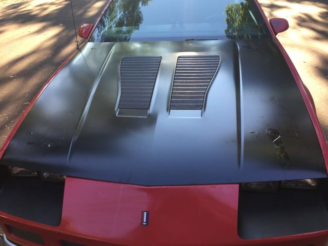 1986 camaro z28 t tops 5 speed- new gm crate motor