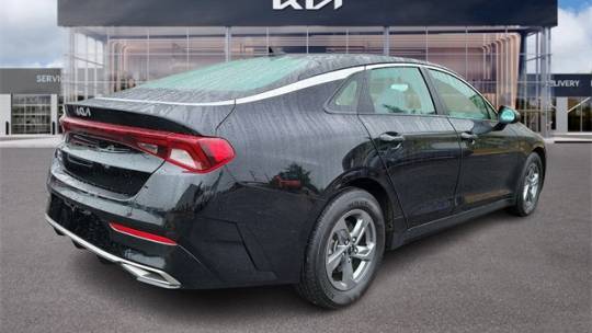 2022 kia k5 lxs