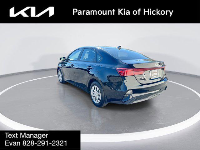 2023 kia forte lx