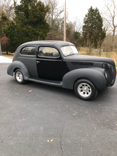 1938 ford deluxe 2 dr. sedan