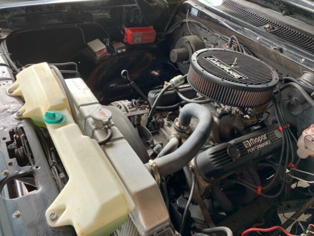 dodge d150 (lil red, midnight express, warlock)