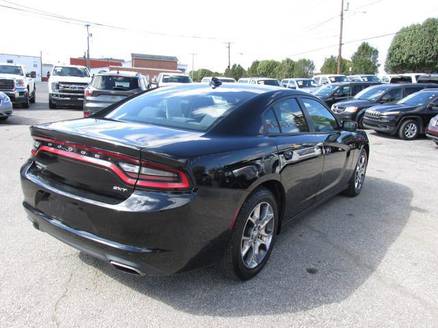 2017 dodge charger sxt