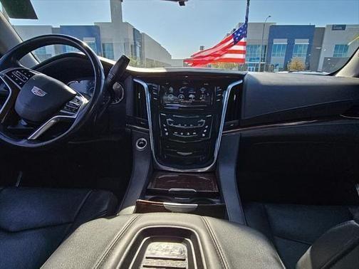 2018 cadillac escalade