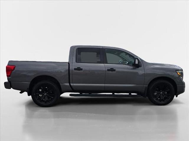 2024 nissan titan sv
