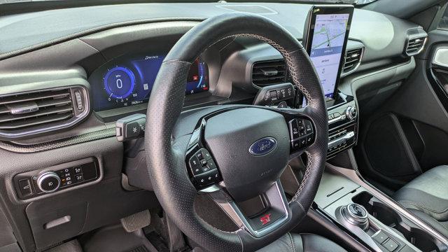 2023 ford explorer st