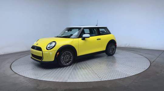 2025 Mini Hardtop