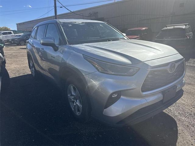2021 toyota highlander hybrid le
