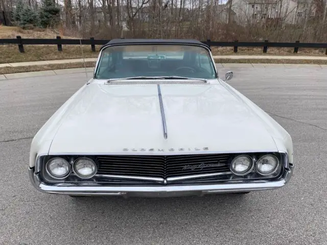 1962 oldsmobile ninety-eight convertible white rwd automatic base
